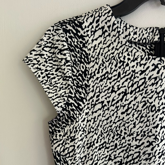 DVF DIANE VON FURSTENBERG Pele Snake Wave Jacquard Dress Office Cocktail Size 6 - Picture 6 of 15